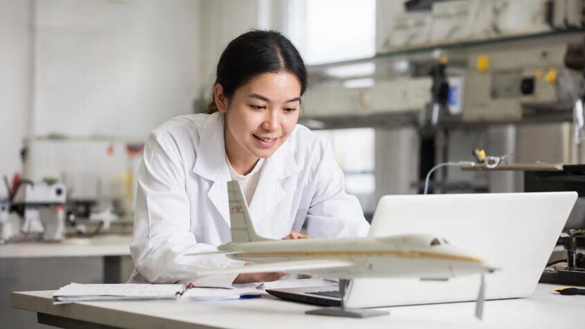 ���� ����� ��������� ������ � ����